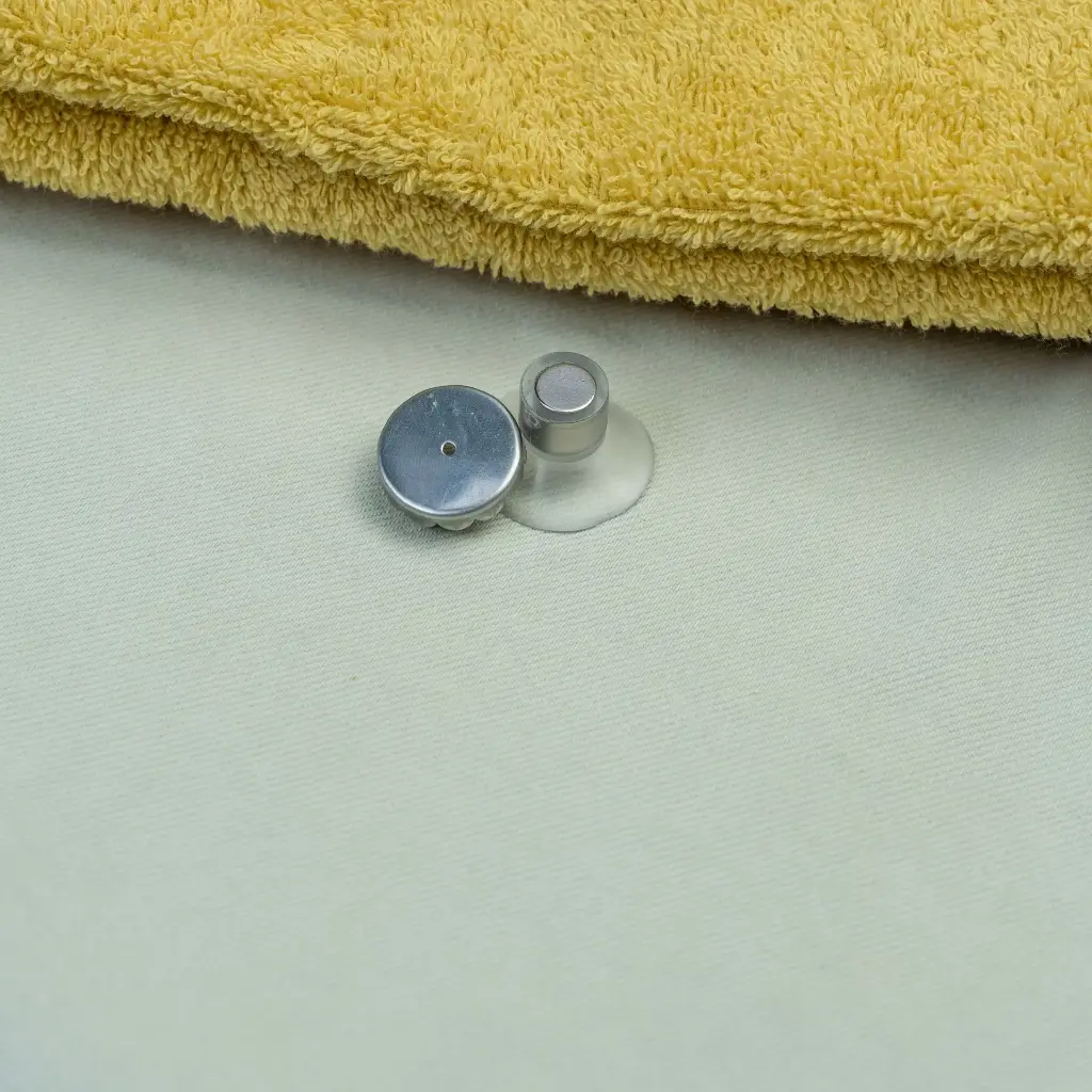 Porte-savon aimanté-ventouse